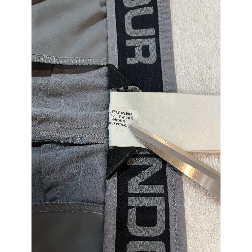 Under Armour Pants Mens 42 Gray Golf‎ Airvent Heatgear Flat Front Loose 1293914 - Picture 5 of 7